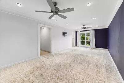 9534 Beverlyhill Street, Houston, TX 77063 - Photo 13