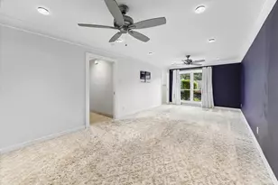 9534 Beverly Hill St, Houston, TX 77063 - Photo 13