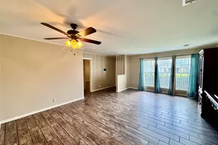 5050 Swallow Dr, Beaumont, TX 77707 - Photo 5