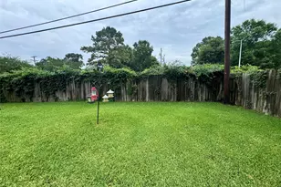 5050 Swallow Dr, Beaumont, TX 77707 - Photo 37
