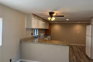 13172 S Lee Shore Dr, Willis, TX 77318 - Photo 7
