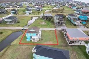 935 Clara St, Crystal Beach, TX 77650 - Photo 29