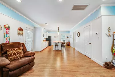 935 Clara Street, Crystal Beach, TX 77650 - Photo 11