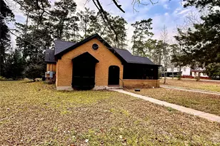 300 Dunnam Ave, Cleveland, TX 77327 - Photo 5