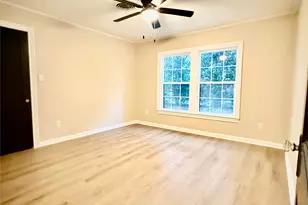 300 Dunnam Ave, Cleveland, TX 77327 - Photo 23