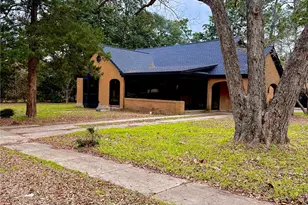 300 Dunnam Ave, Cleveland, TX 77327 - Photo 3