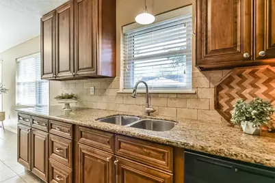 1518 Neptune Lane, Houston, TX 77062 - Photo 9