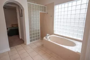 56 English Oak Ct, Lake Jackson, TX 77566 - Photo 21