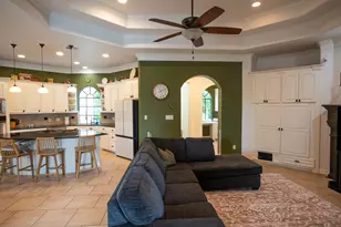 56 English Oak Ct, Lake Jackson, TX 77566 - Photo 7