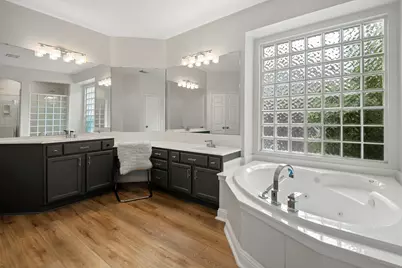 10 Newland Court, The Woodlands, TX 77382 - Photo 25