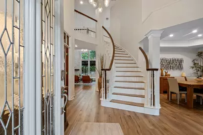 10 Newland Court, The Woodlands, TX 77382 - Photo 3