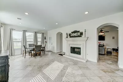 13502 Sorghum Drive, Rosharon, TX 77583 - Photo 11