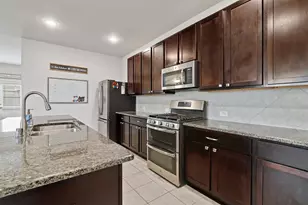 2317 Thunderbolt Peak Dr, Rosharon, TX 77583 - Photo 11