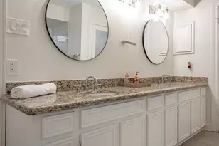 11743 Wickhollow Ln, Houston, TX 77043 - Photo 21