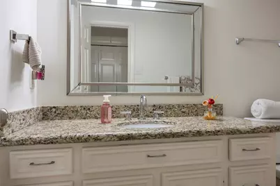 11743 Wickhollow Lane, Houston, TX 77043 - Photo 27