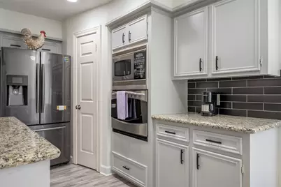 11743 Wickhollow Lane, Houston, TX 77043 - Photo 13