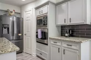 11743 Wickhollow Ln, Houston, TX 77043 - Photo 13