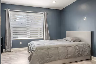 11743 Wickhollow Lane, Houston, TX 77043 - Photo 23