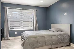 11743 Wickhollow Ln, Houston, TX 77043 - Photo 23