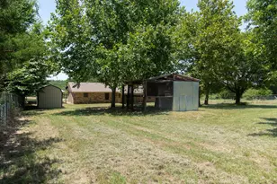 828 Armadillo Dr, Lorena, TX 76655 - Photo 43