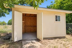 828 Armadillo Dr, Lorena, TX 76655 - Photo 39