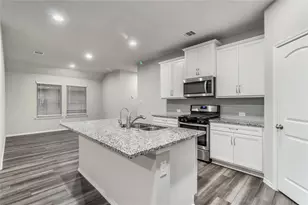 9257 Inland Leather Ln, Conroe, TX 77385 - Photo 11