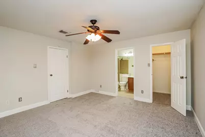 17263 Saturn Lane, Houston, TX 77058 - Photo 9