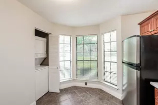 17263 Saturn Ln, Houston, TX 77058 - Photo 5
