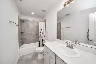 30207 Twisting Springs Dr, Fulshear, TX 77423 - Photo 21