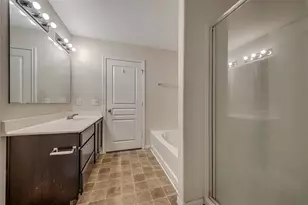 6627 Alum Rock Ln, Houston, TX 77048 - Photo 19