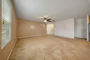 6627 Alum Rock Ln, Houston, TX 77048 - Photo 5