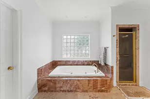 2222 Nantucket Dr, Houston, TX 77057 - Photo 19