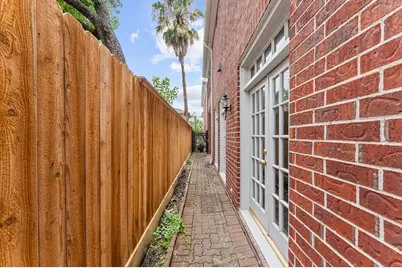 2222 Nantucket Drive #B, Houston, TX 77057 - Photo 35
