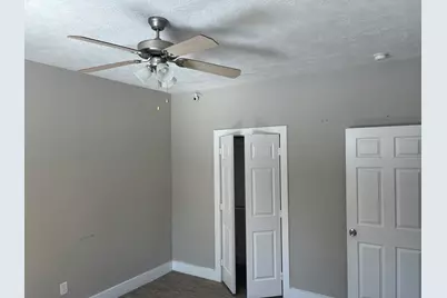 5829 Hartwick Road, Houston, TX 77016 - Photo 13