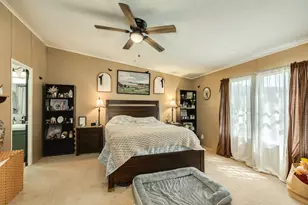2910 Shady Creek Ln, Oyster Creek, TX 77541 - Photo 13