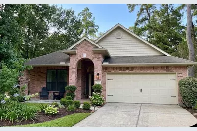 18 E Russet Grove Circle, The Woodlands, TX 77384 - Photo 1