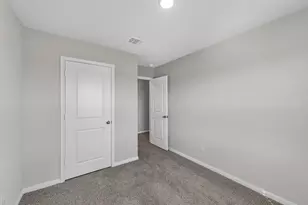 706 Universal St, Navasota, TX 77868 - Photo 17