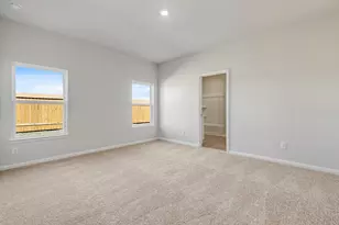 8118 Burnt Orchid Dr, Houston, TX 77016 - Photo 5