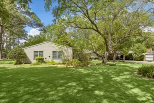 2410 Clark Dr, La Marque, TX 77568 - Photo 1