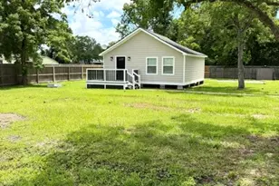 2113 Cemetery Rd, Santa Fe, TX 77517 - Photo 3