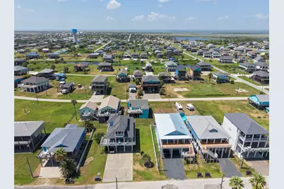 1977 Avenue I, Crystal Beach, TX 77650 - Photo 45