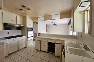 5327 Knotty Oaks Trail, Houston, TX 77045 - Photo 11