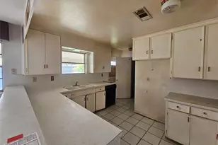 5327 Knotty Oaks Trail, Houston, TX 77045 - Photo 9