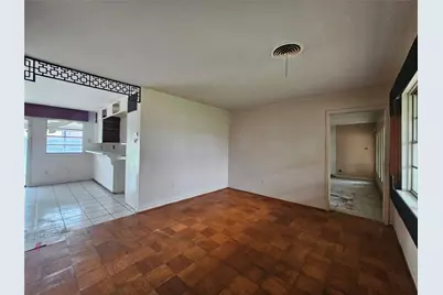 5327 Knotty Oaks Trail, Houston, TX 77045 - Photo 5