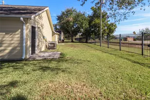 7413 Blue Jay Dr, Texas City, TX 77591 - Photo 13