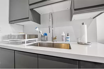 5110 San Felipe Street #32W, Houston, TX 77056 - Photo 11