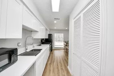 11759 Cliveden Drive, Houston, TX 77066 - Photo 13