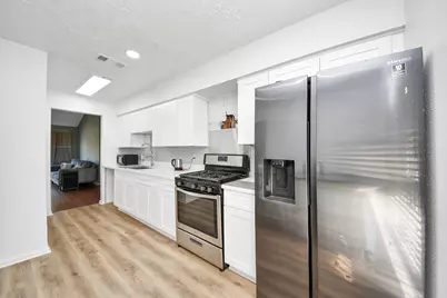 11759 Cliveden Drive, Houston, TX 77066 - Photo 15