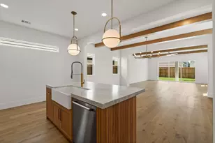 710 Waverly St, Houston, TX 77007 - Photo 5