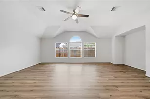 8927 Lady Fern St, Houston, TX 77064 - Photo 9